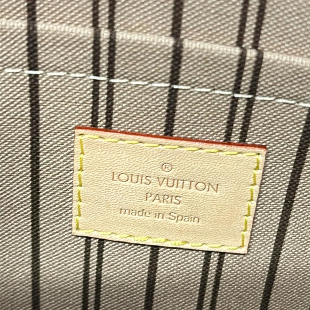 Louis Vuitton Pouch